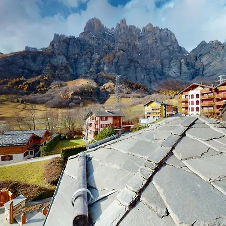 Octogon, 2 Bedrooms, Ideally Located In Apartment *